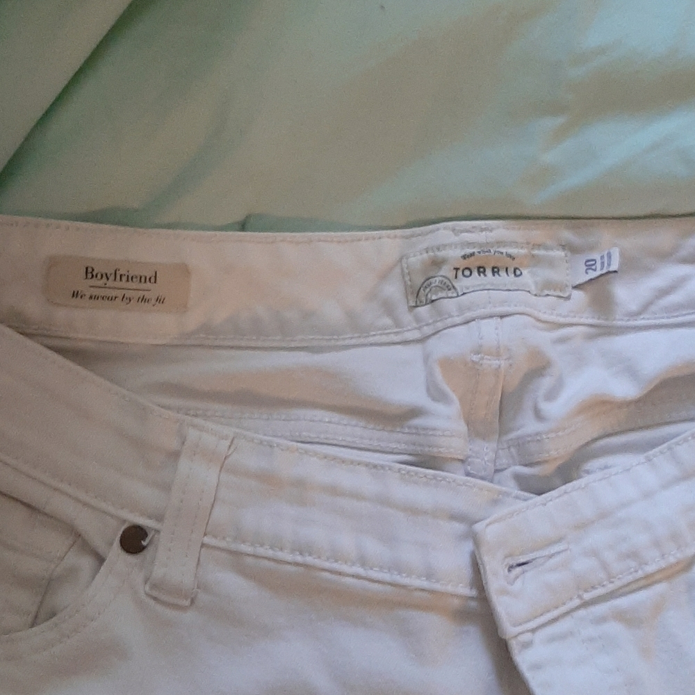 TORRID CROPPED